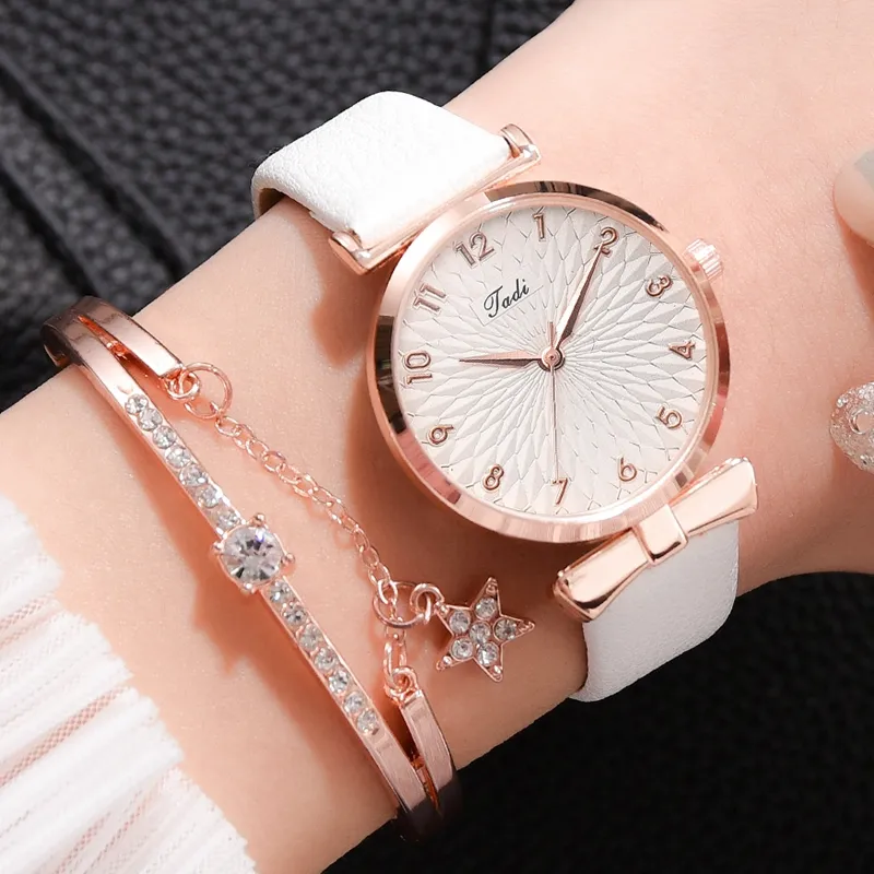 Luxury Women's Bracelet Quartz Watch Magnetic Sports Dress Pink Dial